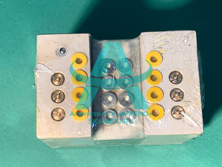 Распределитель смазки IHI 16 портов